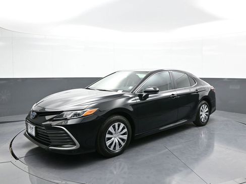 Certified 2024 Toyota Camry LE image 10