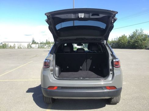 Certified 2024 Jeep Compass Limited image 11