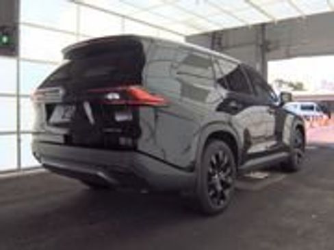 Used 2024 Toyota Grand Highlander FWD image 3