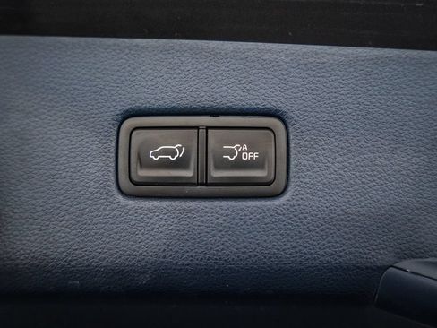 Used 2025 Kia Carnival SX FWD image 12