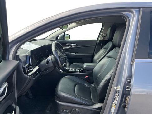 Used 2023 Kia Sportage EX image 9