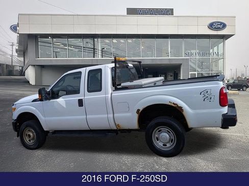 Used 2016 Ford F250 XL w/ Power Equipment Group AWD/4WD image 3