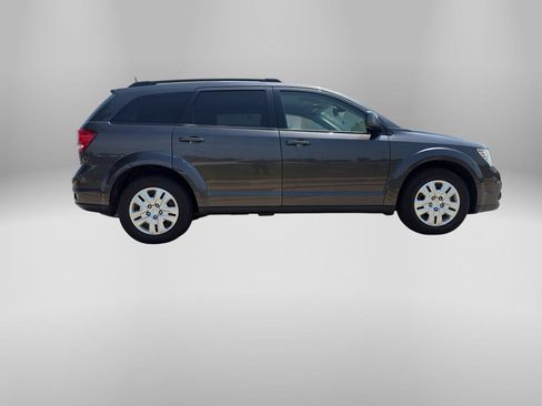 Used 2019 Dodge Journey SE w/ Premium Group FWD image 5