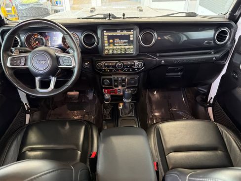 Used 2023 Jeep Wrangler Unlimited Rubicon 392 image 3