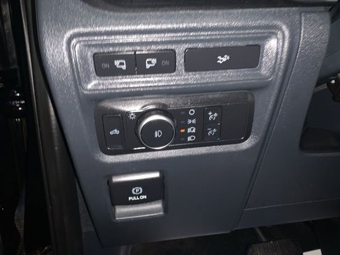 Used 2022 Ford F150 XLT w/ Equipment Group 302A High image 28