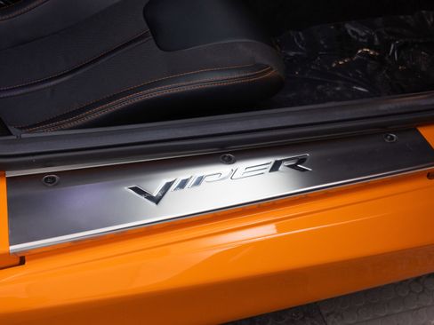 Used 2014 SRT Viper SRT-10 image 86