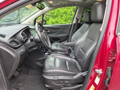 Used 2018 Buick Encore Essence AWD/4WD image 12