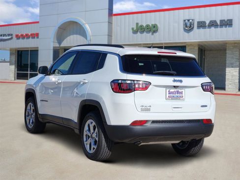 New 2026 Jeep Compass Latitude AWD/4WD image 4