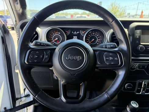 Used 2020 Jeep Gladiator Sport w/ Quick Order Package 24S image 13