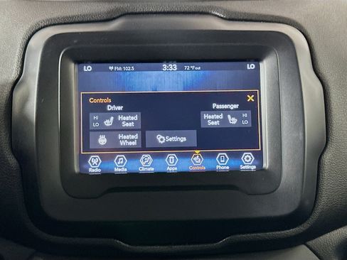 Used 2019 Jeep Renegade Limited image 24