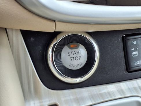 Used 2016 Nissan Murano SL w/ SL Technology Package image 6