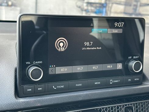 Used 2025 Honda Civic Sport image 23