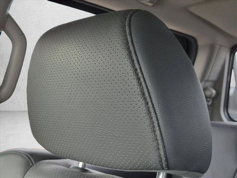 Used 2014 Honda Ridgeline SE image 14