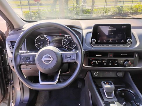 Used 2023 Nissan Rogue S AWD/4WD image 43