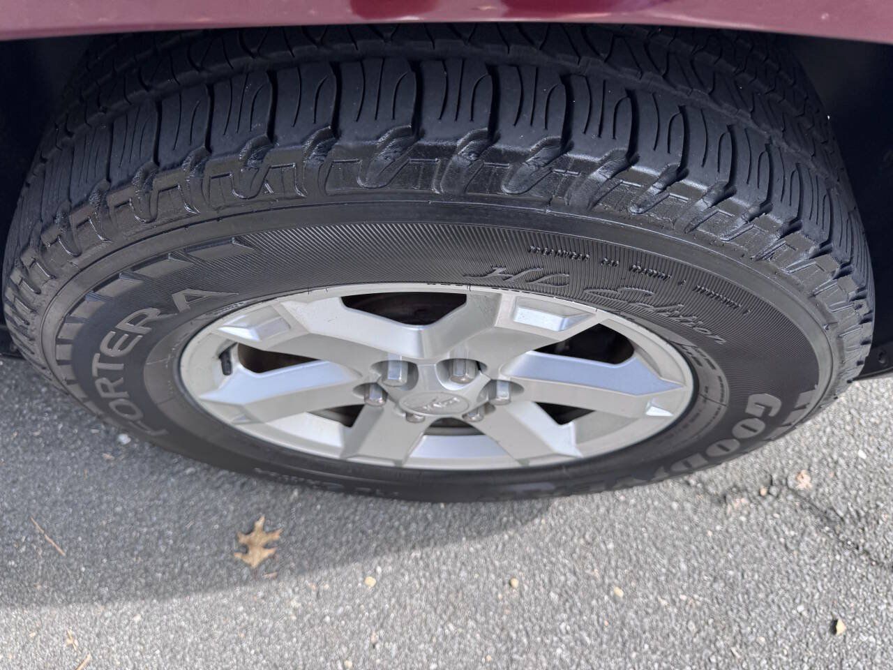 Used 2015 GMC Acadia SLE AWD/4WD image 13