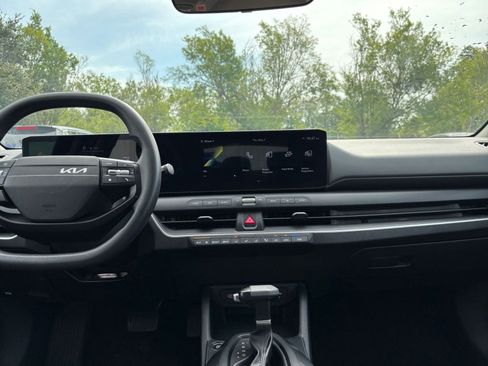Used 2025 Kia K4 FWD image 17