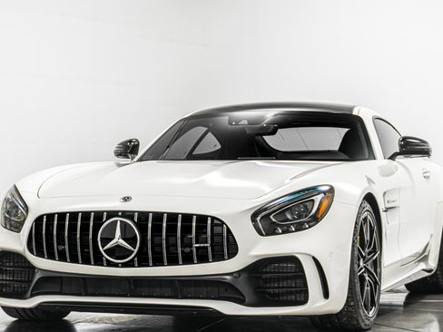 Used 2018 Mercedes-Benz AMG GT R image 5