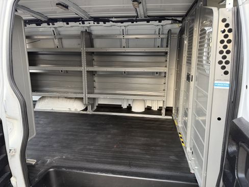 Used 2019 Chevrolet Express 2500 w/ Driver Convenience Package image 30