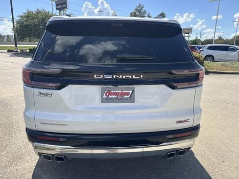 Used 2025 GMC Acadia Denali w/ Super Cruise Package FWD image 6