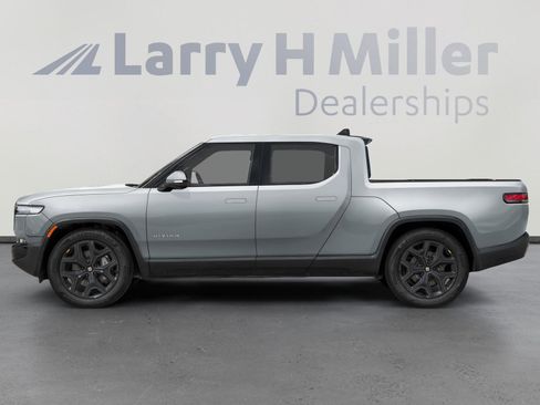 Used 2025 Rivian R1T Adventure AWD/4WD image 3