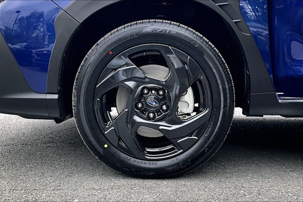 New 2026 Subaru Crosstrek 2.5i Limited w/ Crosstrek Mirror Package AWD/4WD image 9