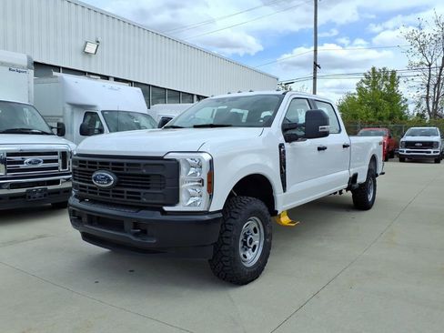 New 2026 Ford F250 XL w/ XL Off-Road Package AWD/4WD image 1