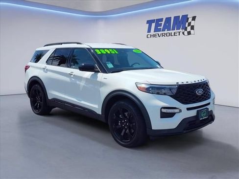 Used 2023 Ford Explorer ST-Line w/ Class IV Trailer Tow Package RWD image 5