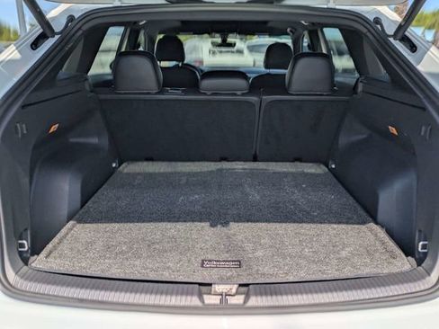Used 2023 Volkswagen Atlas Cross Sport SE w/ Panoramic Sunroof Package AWD/4WD image 12