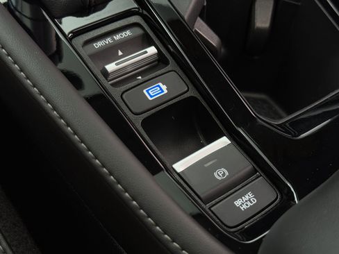 Used 2025 Honda Accord Touring image 38