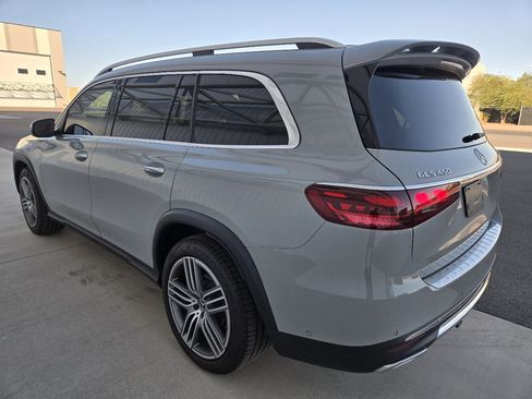 Used 2024 Mercedes-Benz GLS 450 4MATIC image 17
