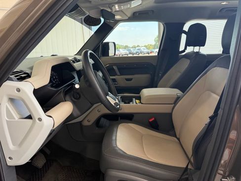 Certified 2024 Land Rover Defender 110 X-Dynamic SE AWD/4WD image 21