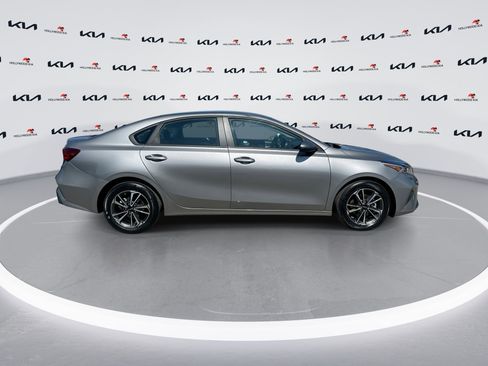 Certified 2024 Kia Forte LXS w/ LXS Technology Package FWD image 9