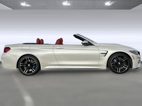 Used 2020 BMW M4 Convertible w/ Competition Package image 7