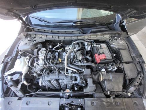 Used 2025 Nissan Altima 2.5 SR FWD image 9
