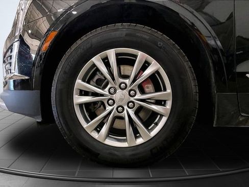 Used 2023 Cadillac XT5 Premium Luxury image 9