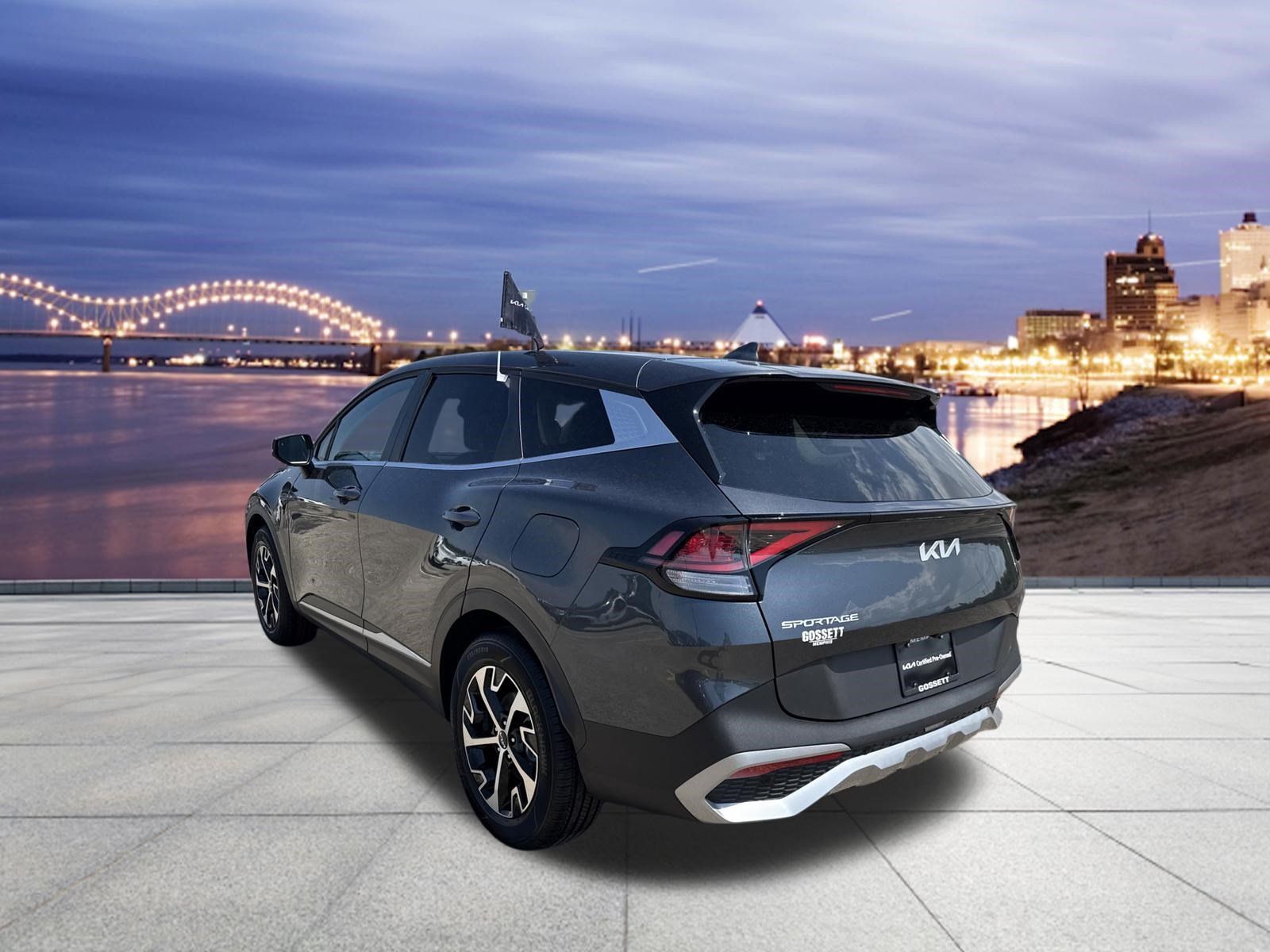 Used 2023 Kia Sportage EX FWD image 3