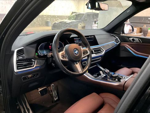 Used 2023 BMW X5 xDrive45e w/ Executive Package image 16