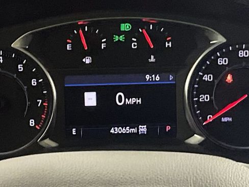 Used 2023 GMC Acadia AT4 w/ Preferred Package AWD/4WD image 30
