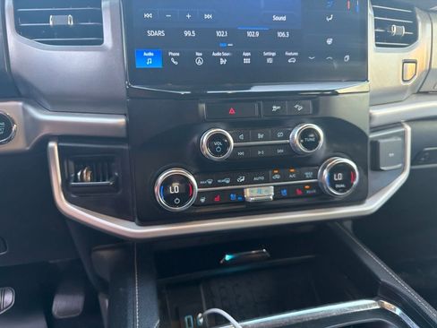 Used 2022 Ford Expedition XLT AWD/4WD image 12