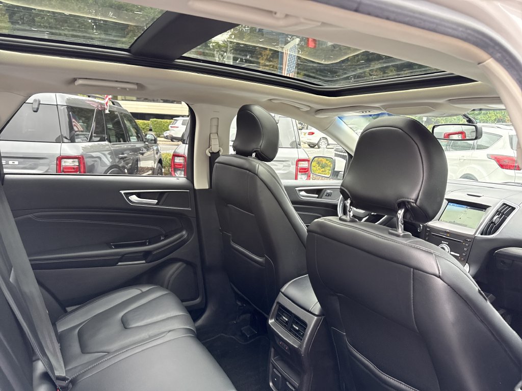 Used 2017 Ford Edge Titanium w/ Equipment Group 301A AWD/4WD image 42