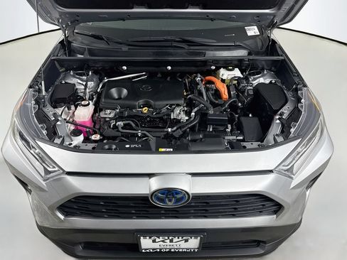 Used 2021 Toyota RAV4 XLE w/ Convenience Package AWD/4WD image 35