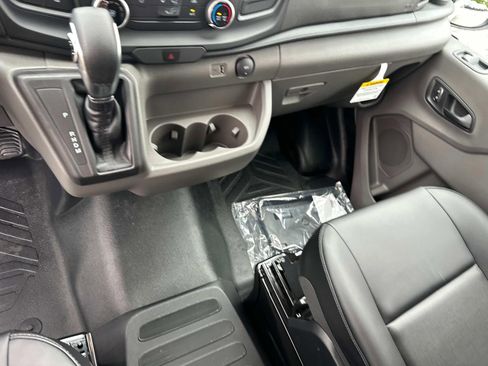 New 2025 Ford Transit 250 148 Medium Roof image 54