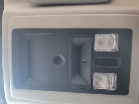 Used 2019 RAM 1500 Classic SLT AWD/4WD image 28