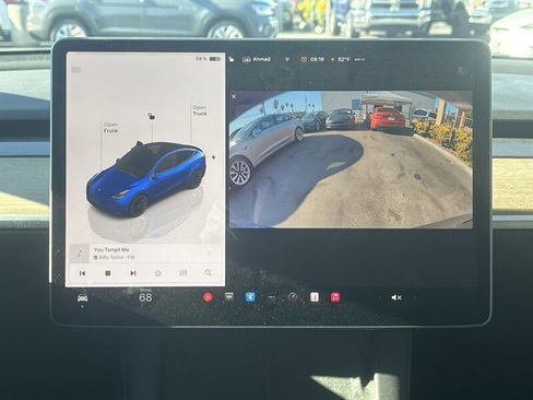 Used 2022 Tesla Model Y Long Range image 23