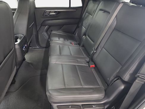 Used 2025 Chevrolet Tahoe Z71 AWD/4WD image 14