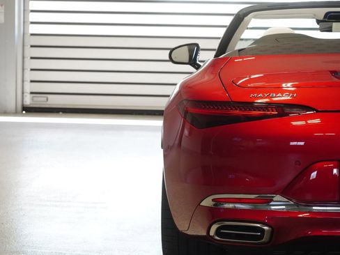 New 2026 Mercedes-Benz Maybach SL 680 image 16