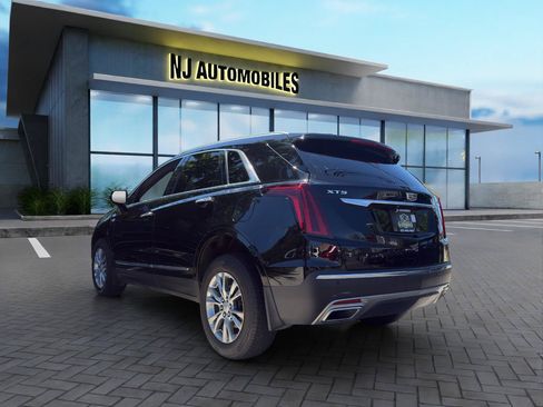 Used 2020 Cadillac XT5 Premium Luxury w/ LPO, Illumination Package FWD image 5