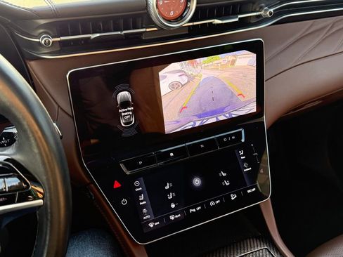 Used 2023 Maserati Grecale GT image 12