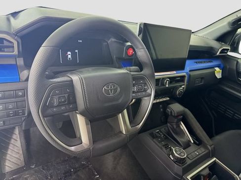 New 2025 Toyota Tacoma TRD Off-Road AWD/4WD image 9