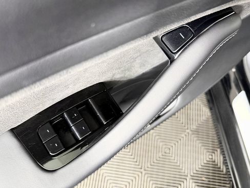 Used 2018 Tesla Model 3 Long Range RWD image 27
